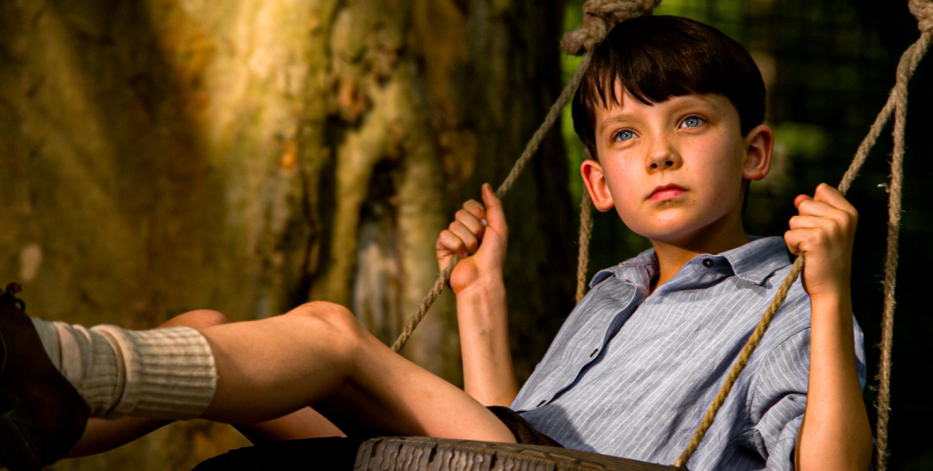 Cizgili Pijamali Cocuk